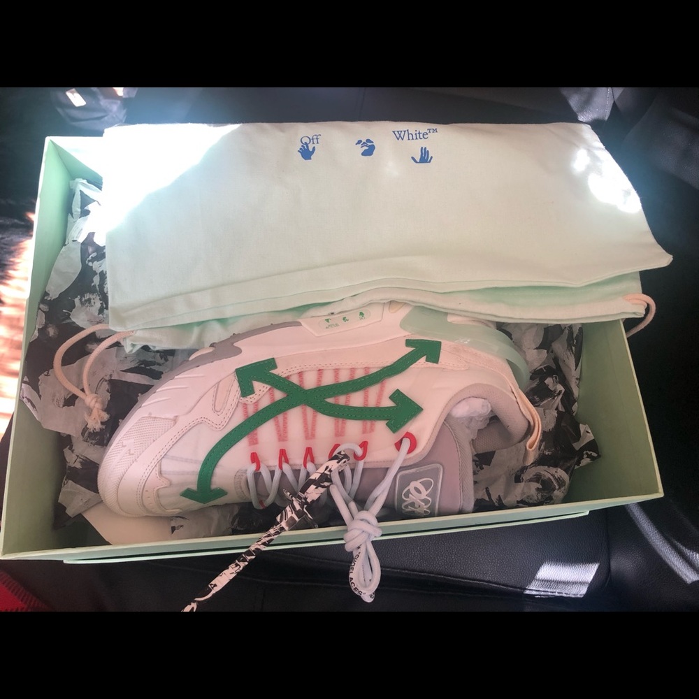 Off Whites - Picture 3 of 5